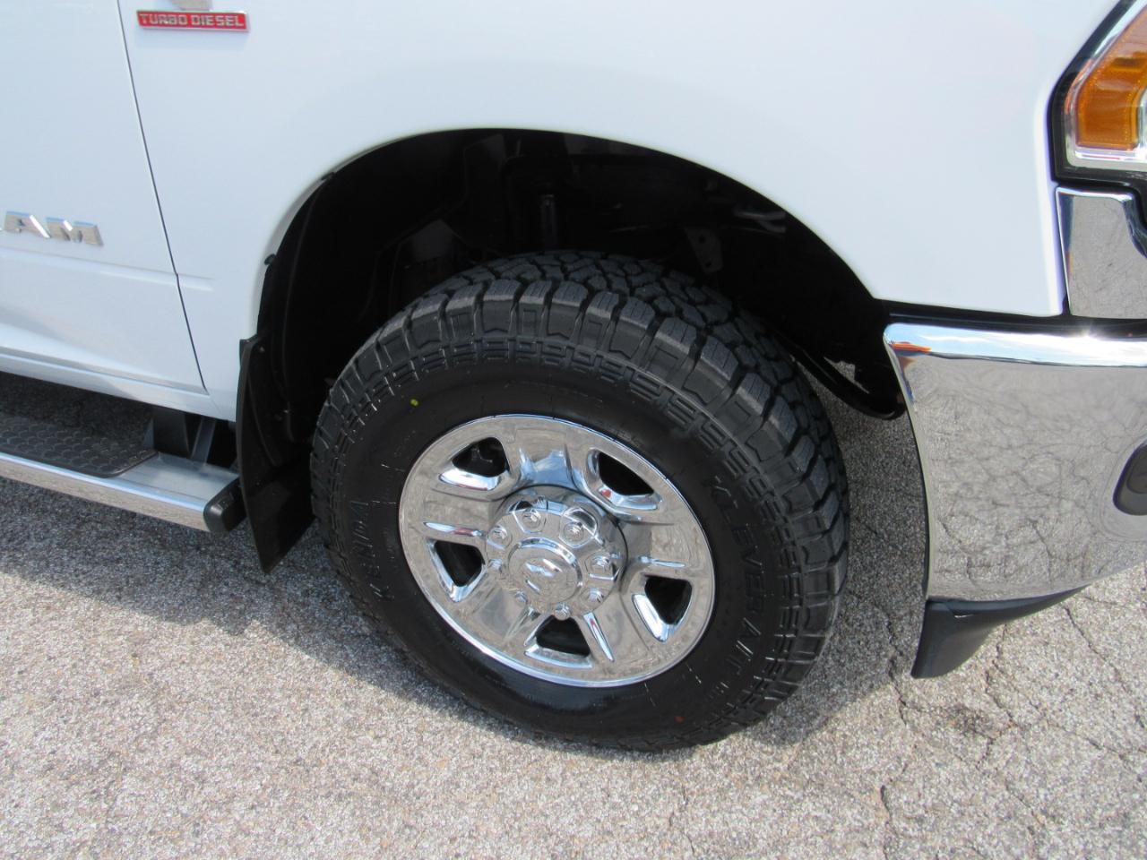 RAM 3500 Tradesman Crew Cab 4WD 2020