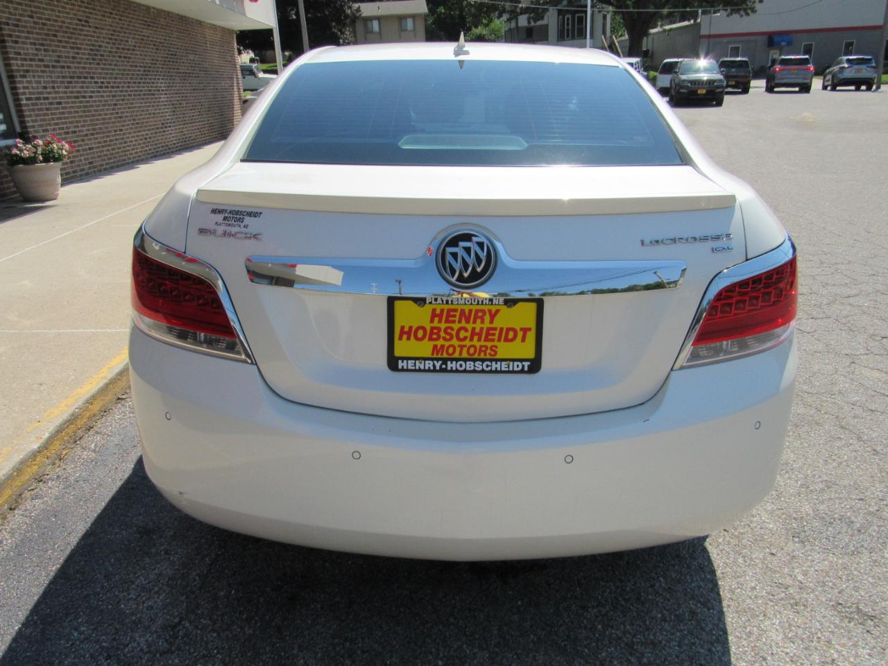 Buick LaCrosse  2011
