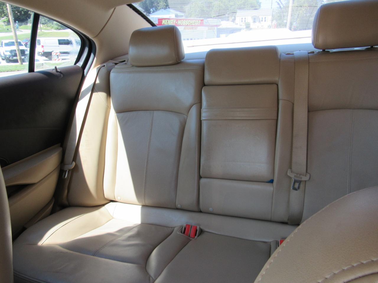Buick LaCrosse  2011