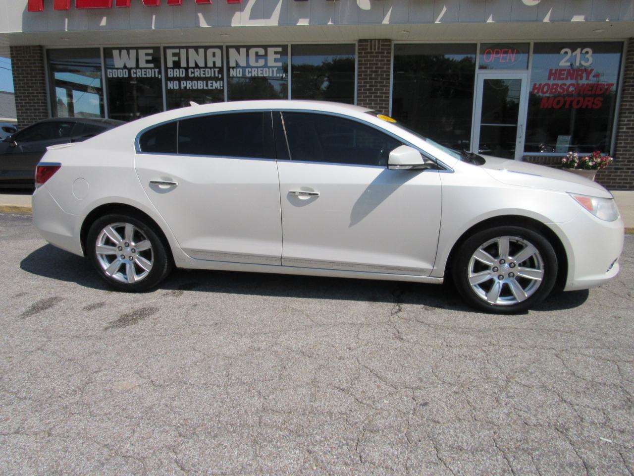 Buick LaCrosse  2011