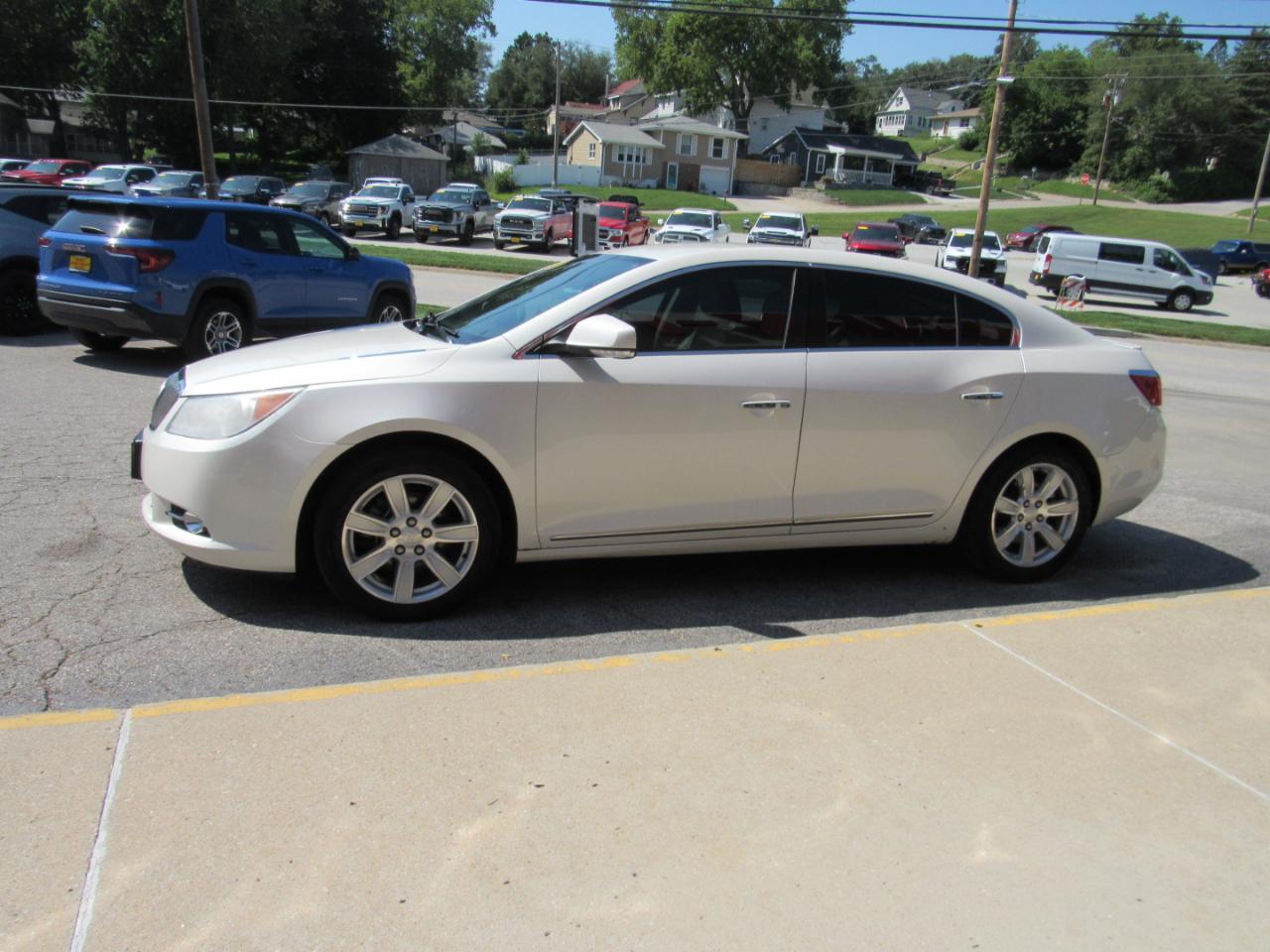 Buick LaCrosse  2011
