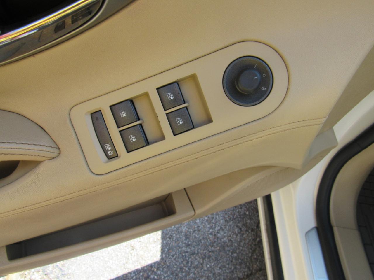 Buick LaCrosse  2011