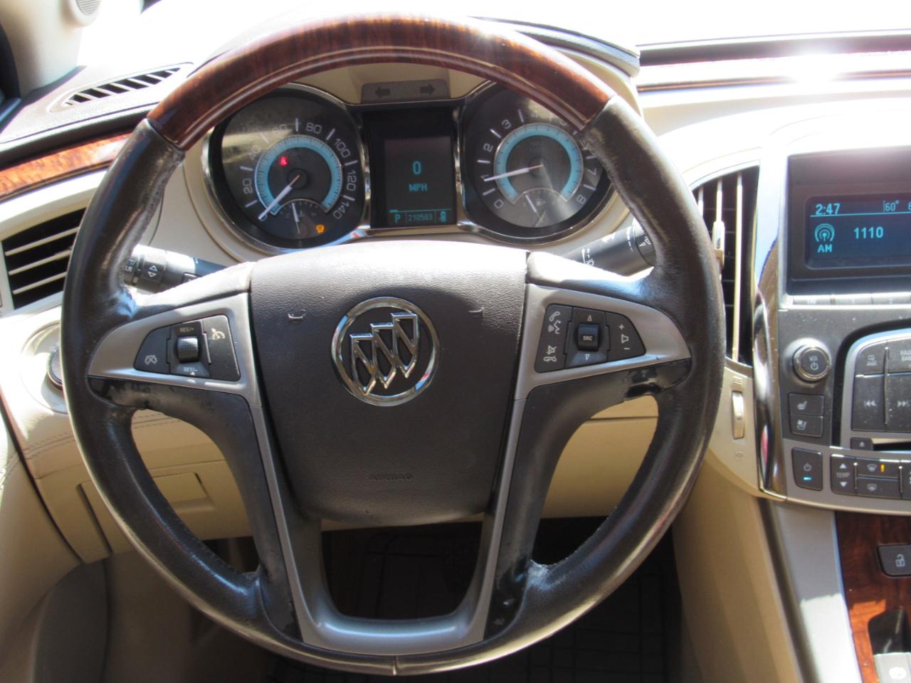 Buick LaCrosse  2011