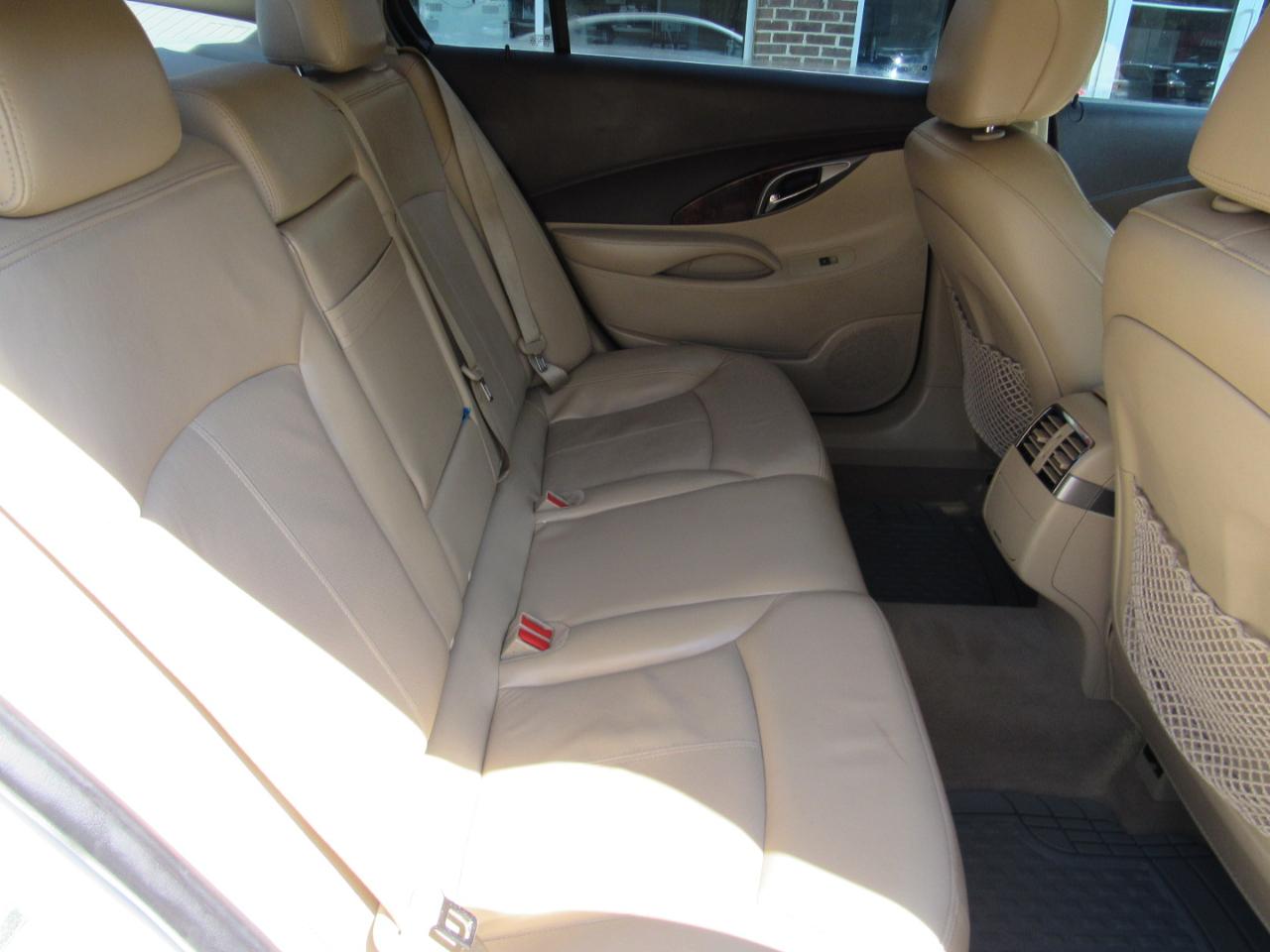 Buick LaCrosse  2011