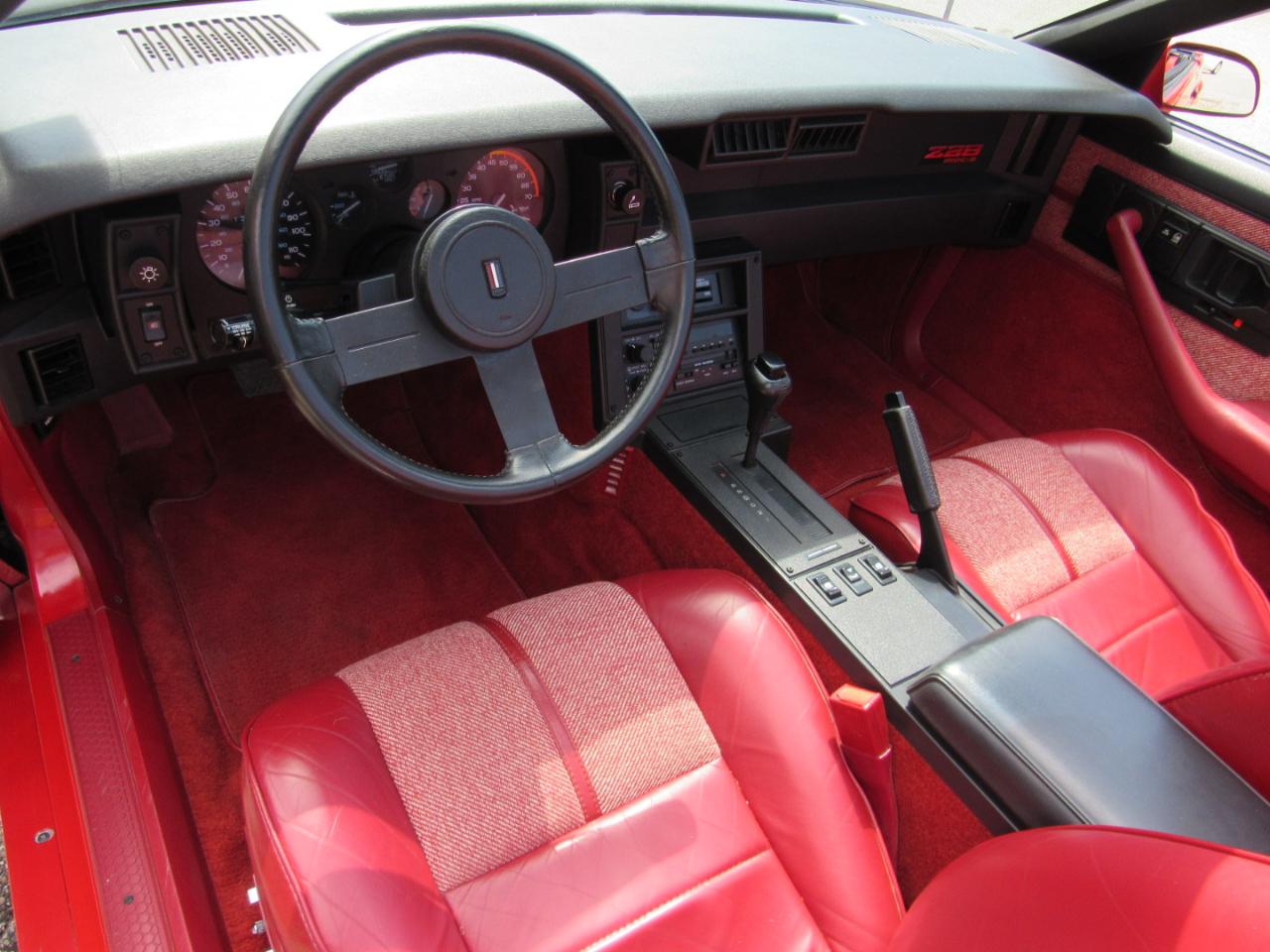 Chevrolet Camaro IROC Z convertible 1989
