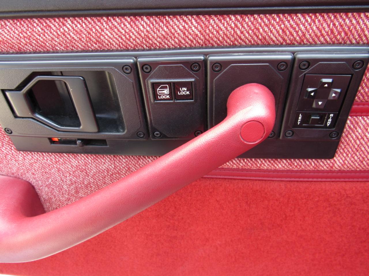 Chevrolet Camaro IROC Z convertible 1989