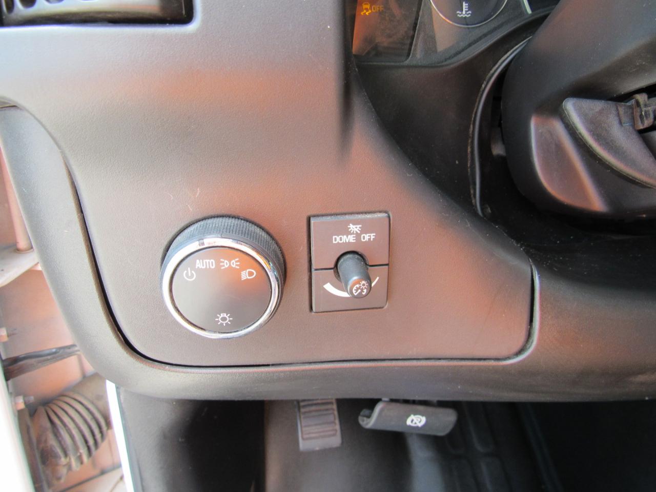GMC Savana Commercial Cutaway 3500 Van 177" 2022