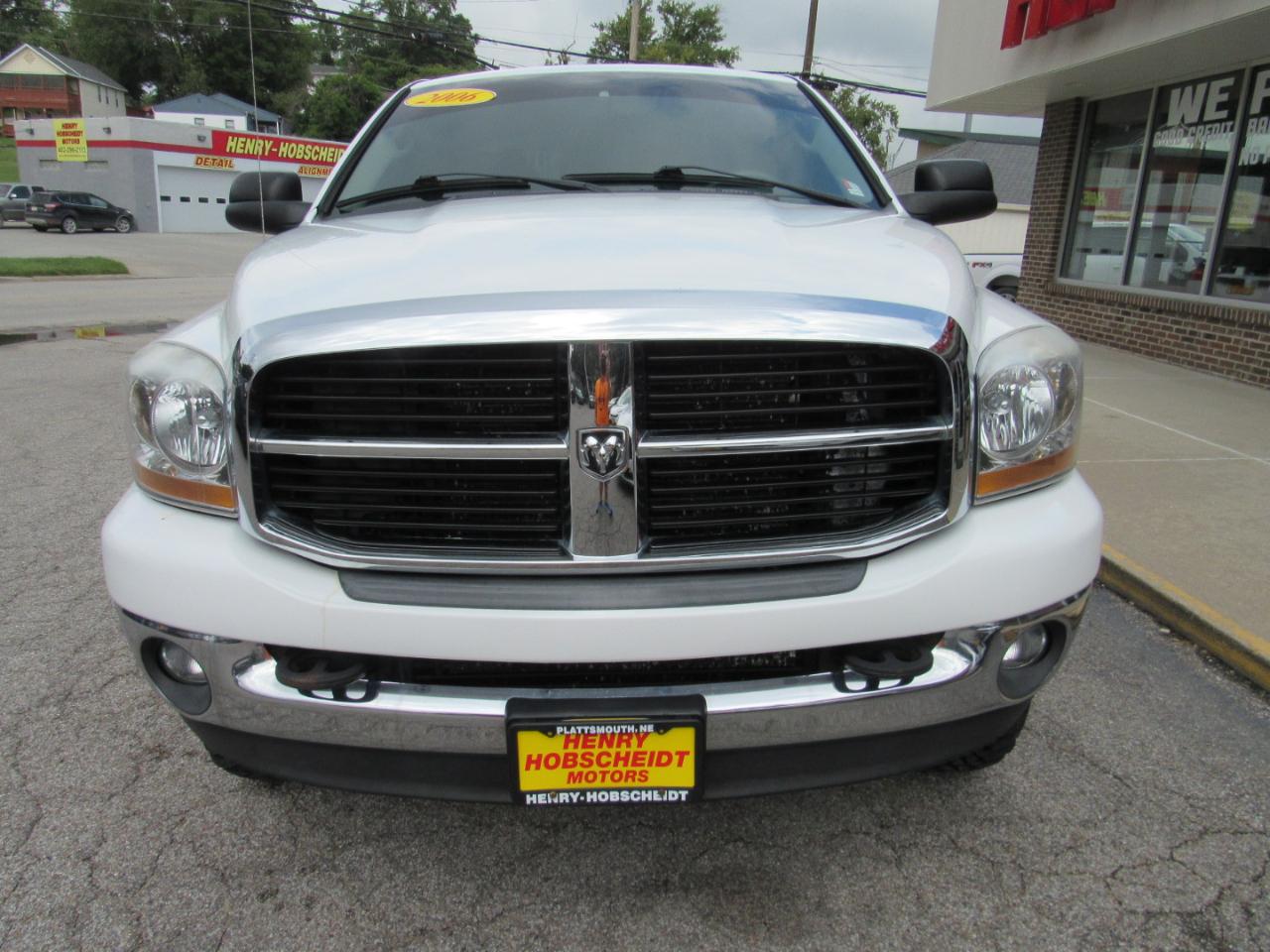 Dodge Ram 3500 SLT Quad Cab 4WD 2006