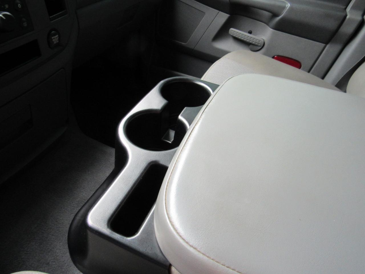 Dodge Ram 3500 SLT Quad Cab 4WD 2006