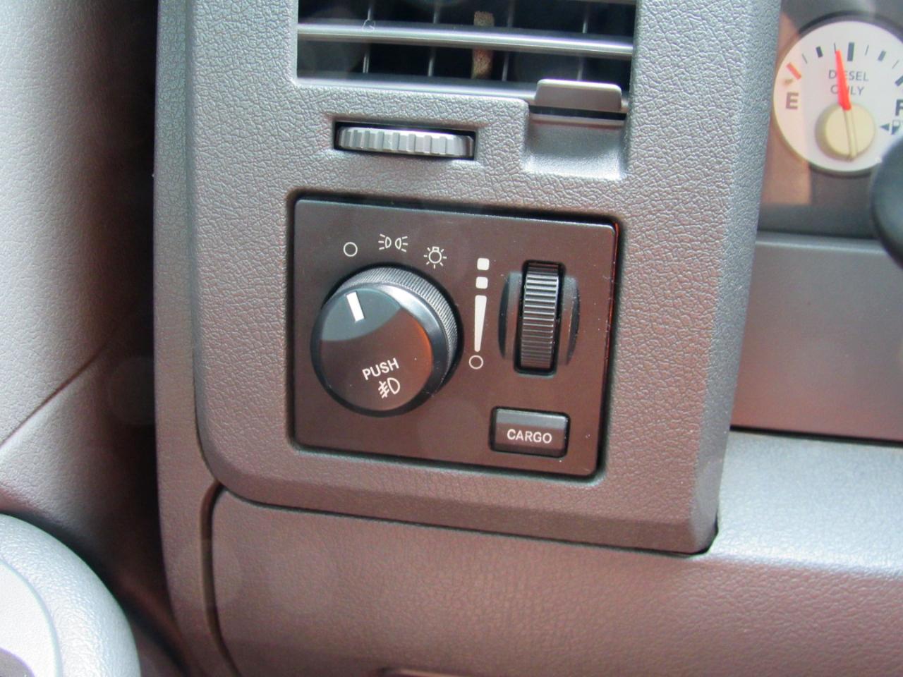 Dodge Ram 3500 SLT Quad Cab 4WD 2006