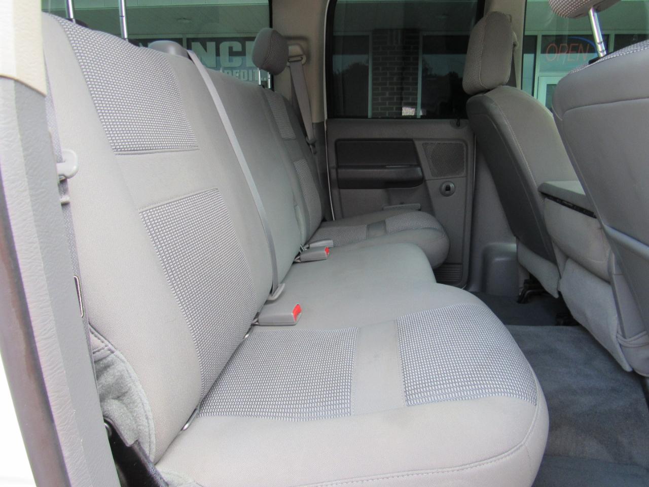 Dodge Ram 3500 SLT Quad Cab 4WD 2006