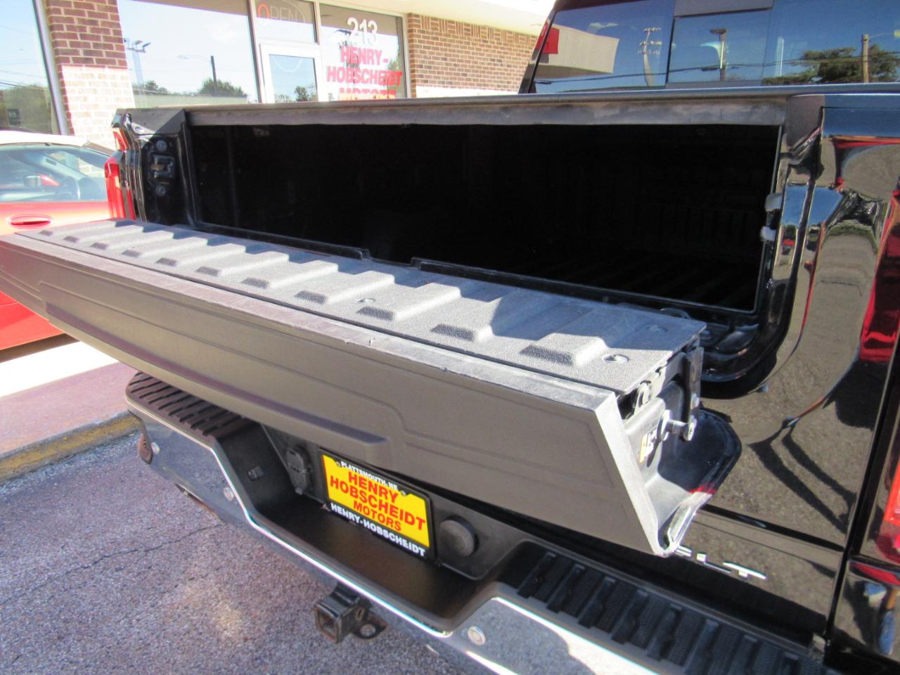 GMC Sierra 1500 SLT Crew Cab 4WD 2020
