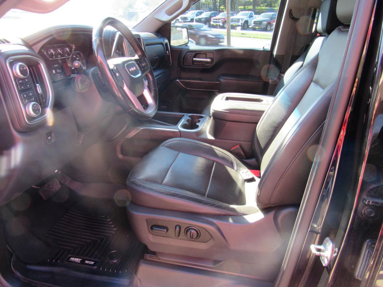 GMC Sierra 1500 SLT Crew Cab 4WD 2020