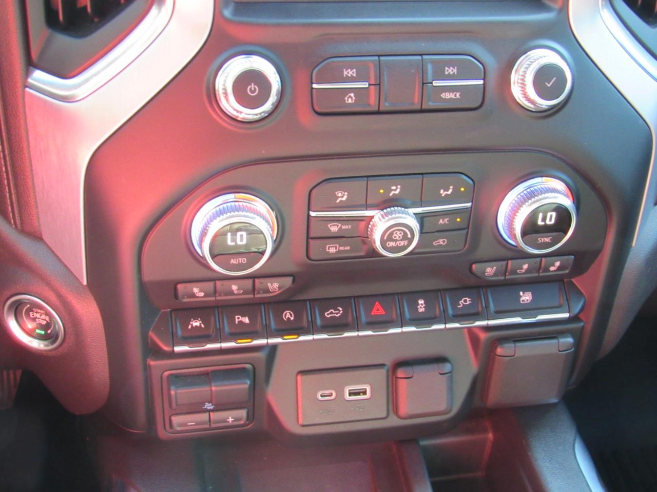GMC Sierra 1500 SLT Crew Cab 4WD 2020