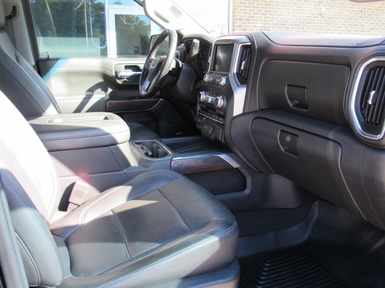 GMC Sierra 1500 SLT Crew Cab 4WD 2020