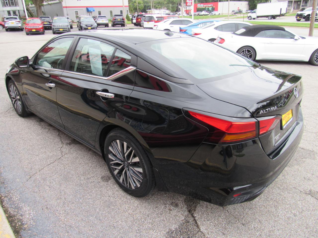 Nissan Altima 2.5 SV 2024
