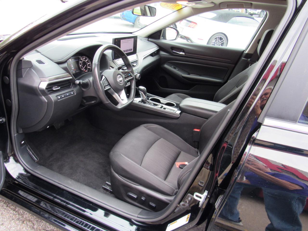Nissan Altima 2.5 SV 2024
