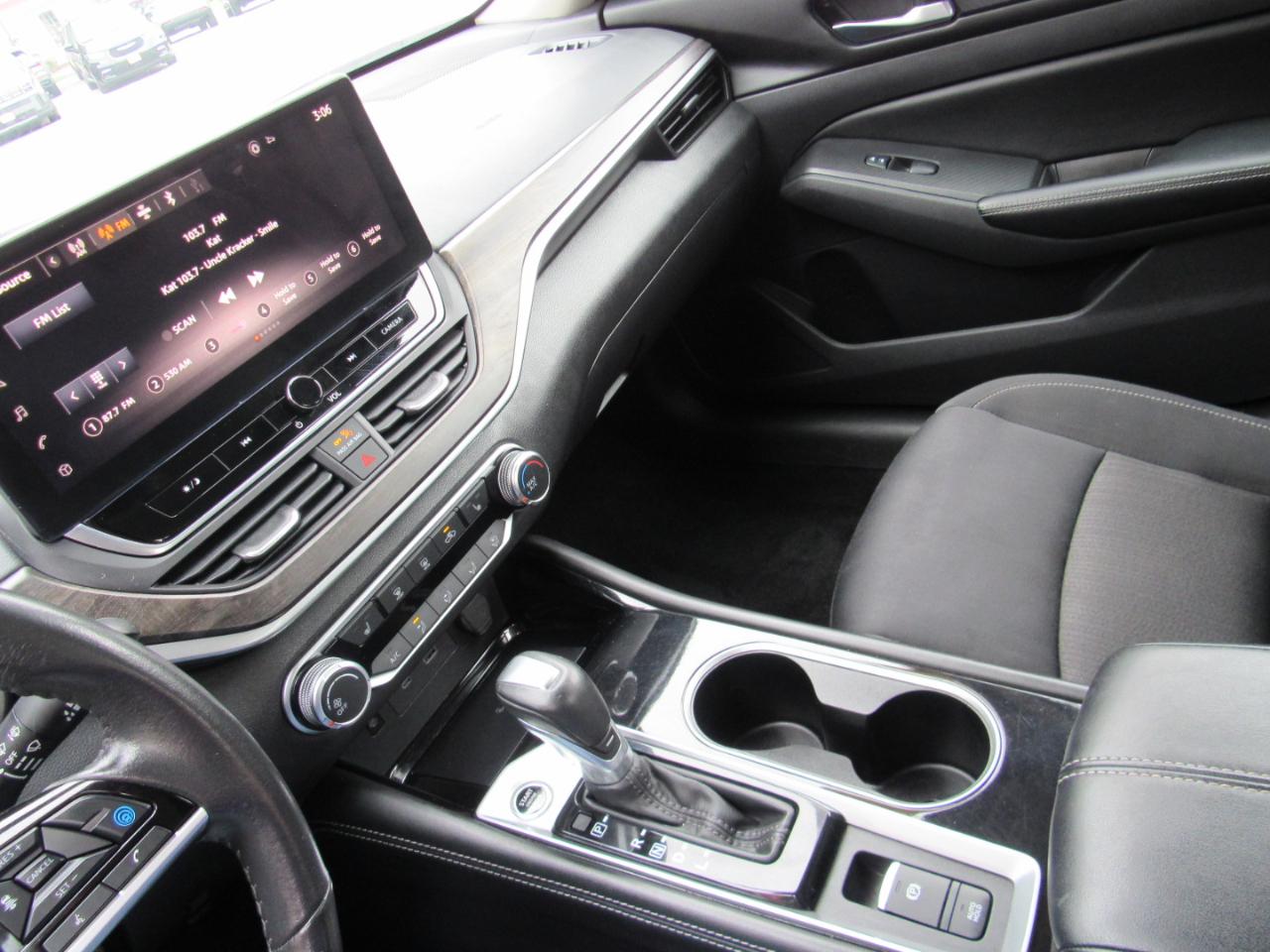 Nissan Altima 2.5 SV 2024