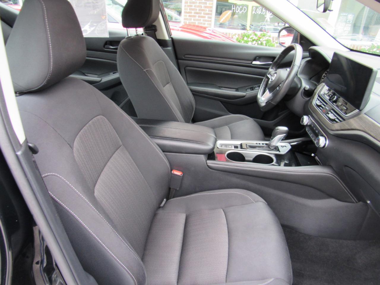 Nissan Altima 2.5 SV 2024