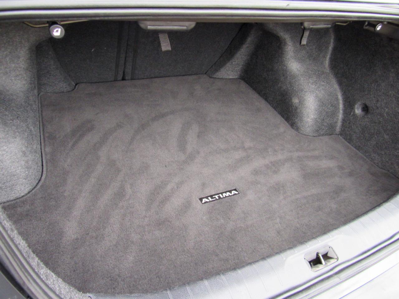 Nissan Altima 2.5 SV 2024