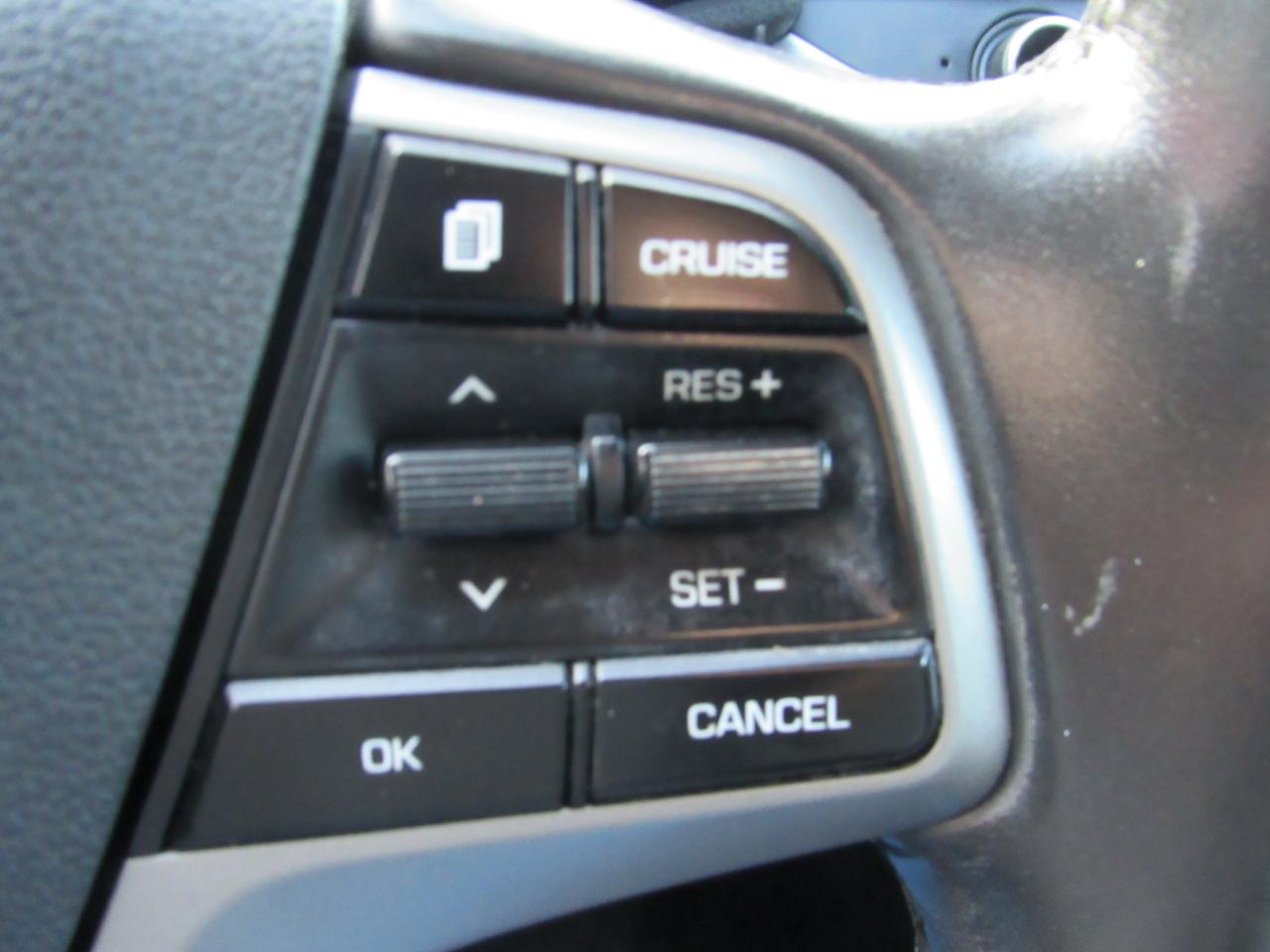 Hyundai Elantra Limited 2.0L Auto (Ulsan) 2017