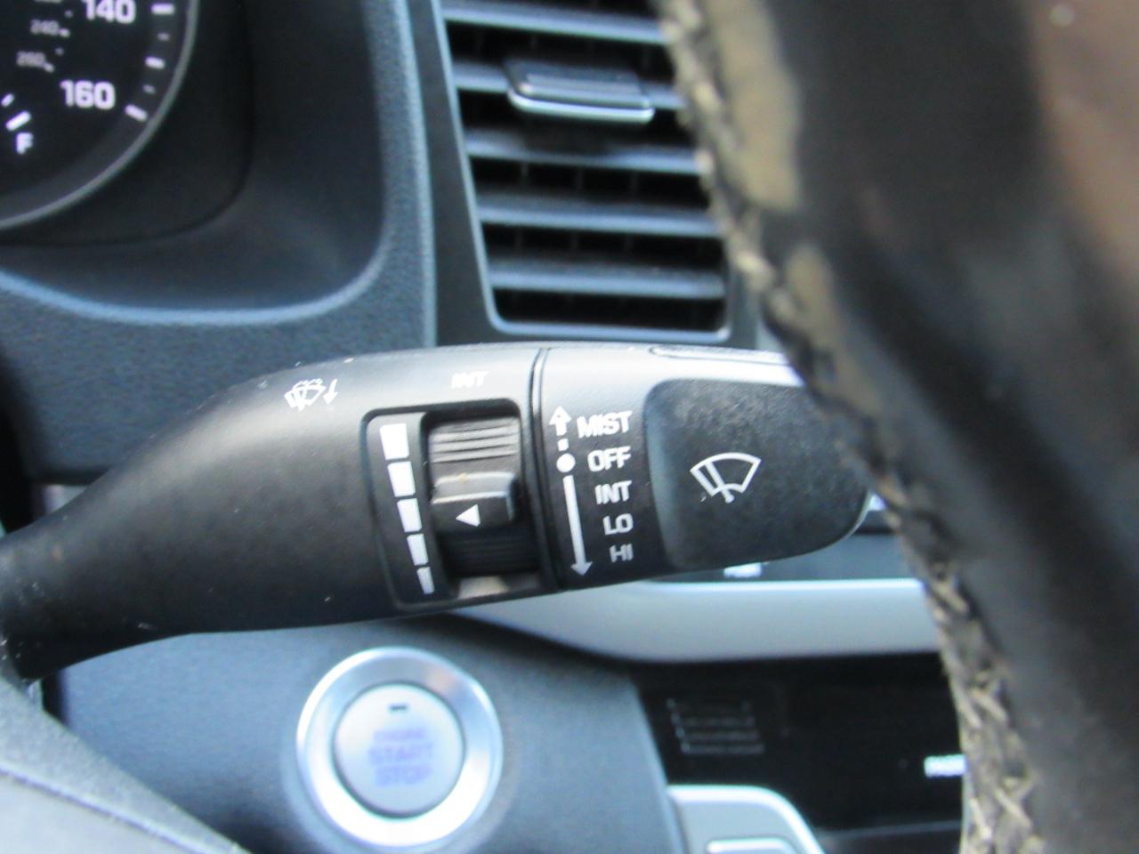 Hyundai Elantra Limited 2.0L Auto (Ulsan) 2017