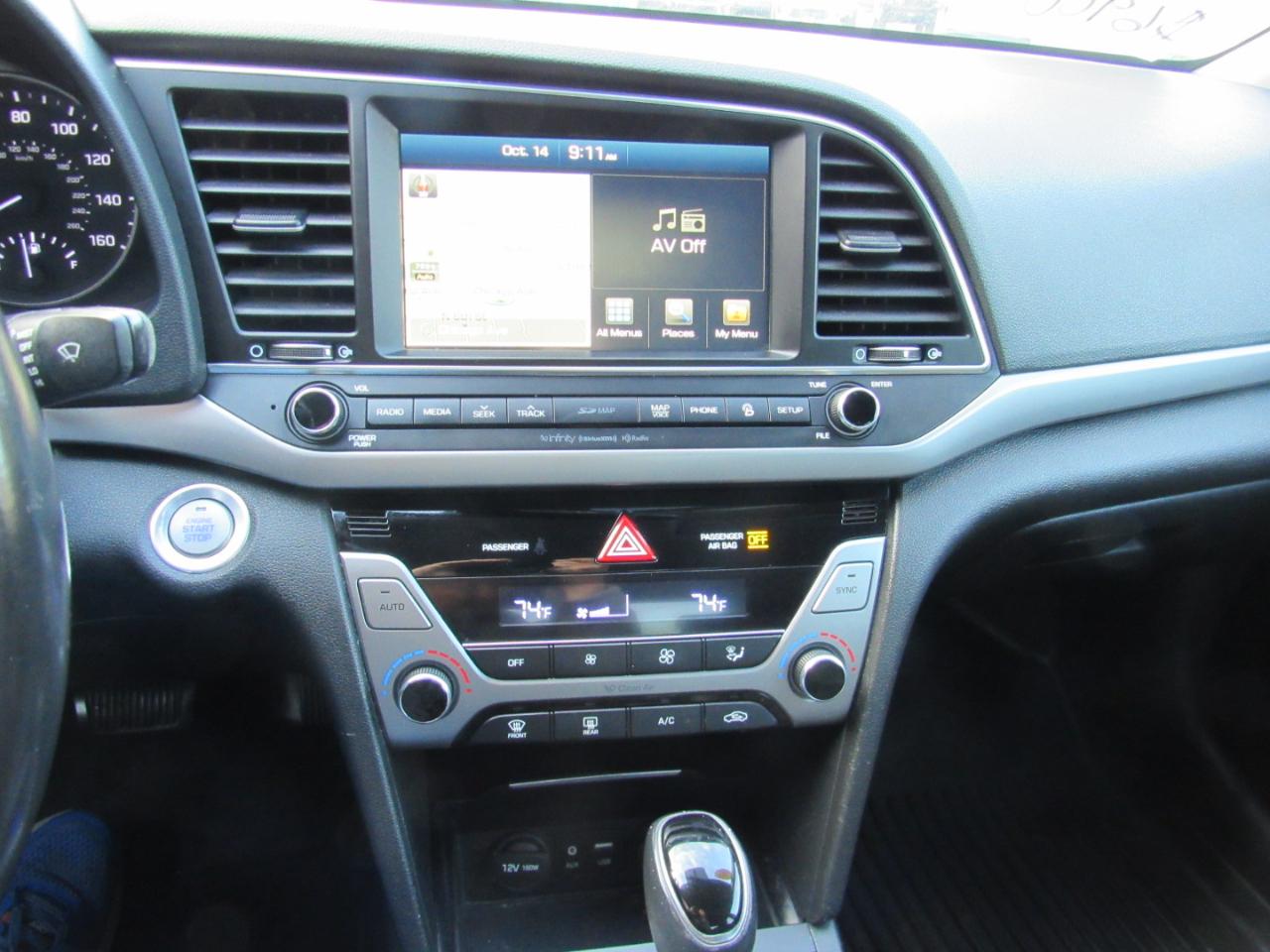 Hyundai Elantra Limited 2.0L Auto (Ulsan) 2017