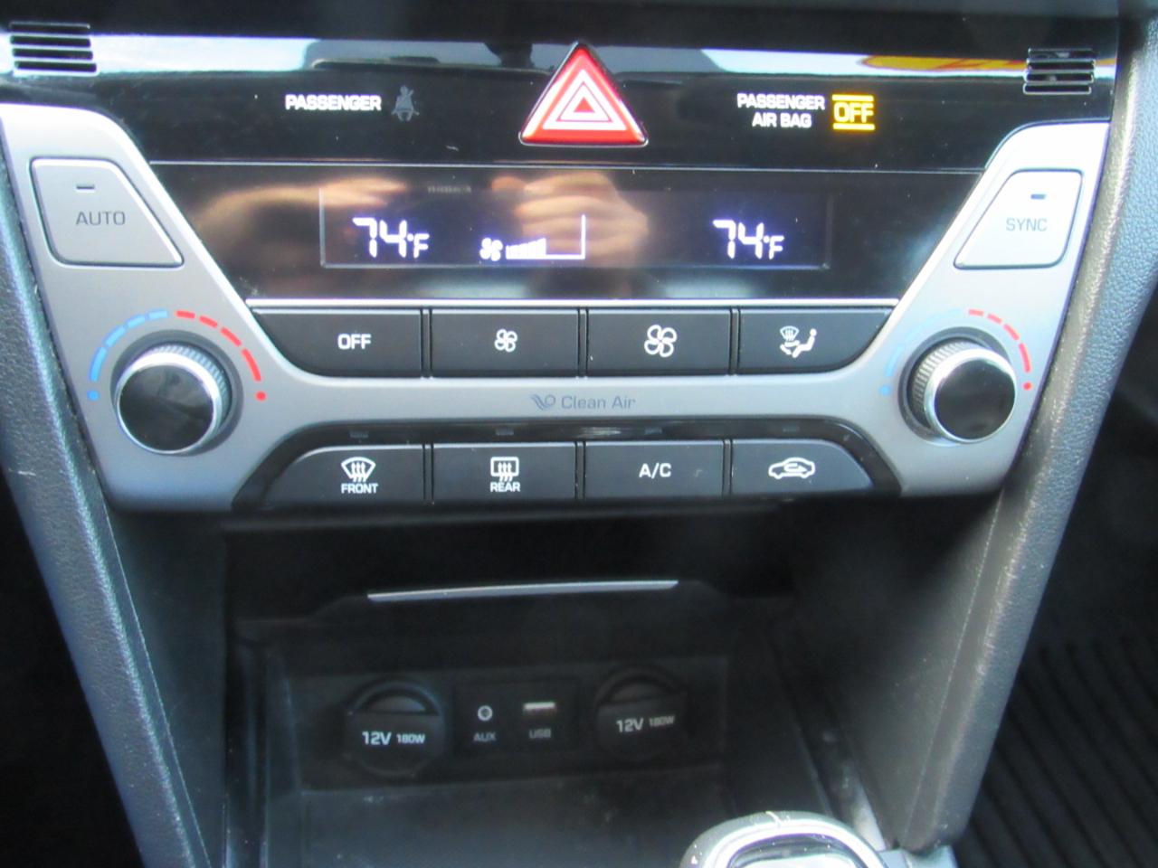Hyundai Elantra Limited 2.0L Auto (Ulsan) 2017