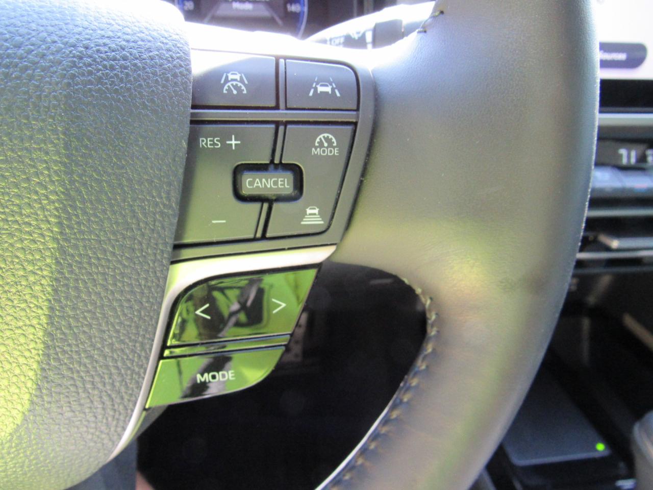 Toyota Camry LE (Natl) 2025