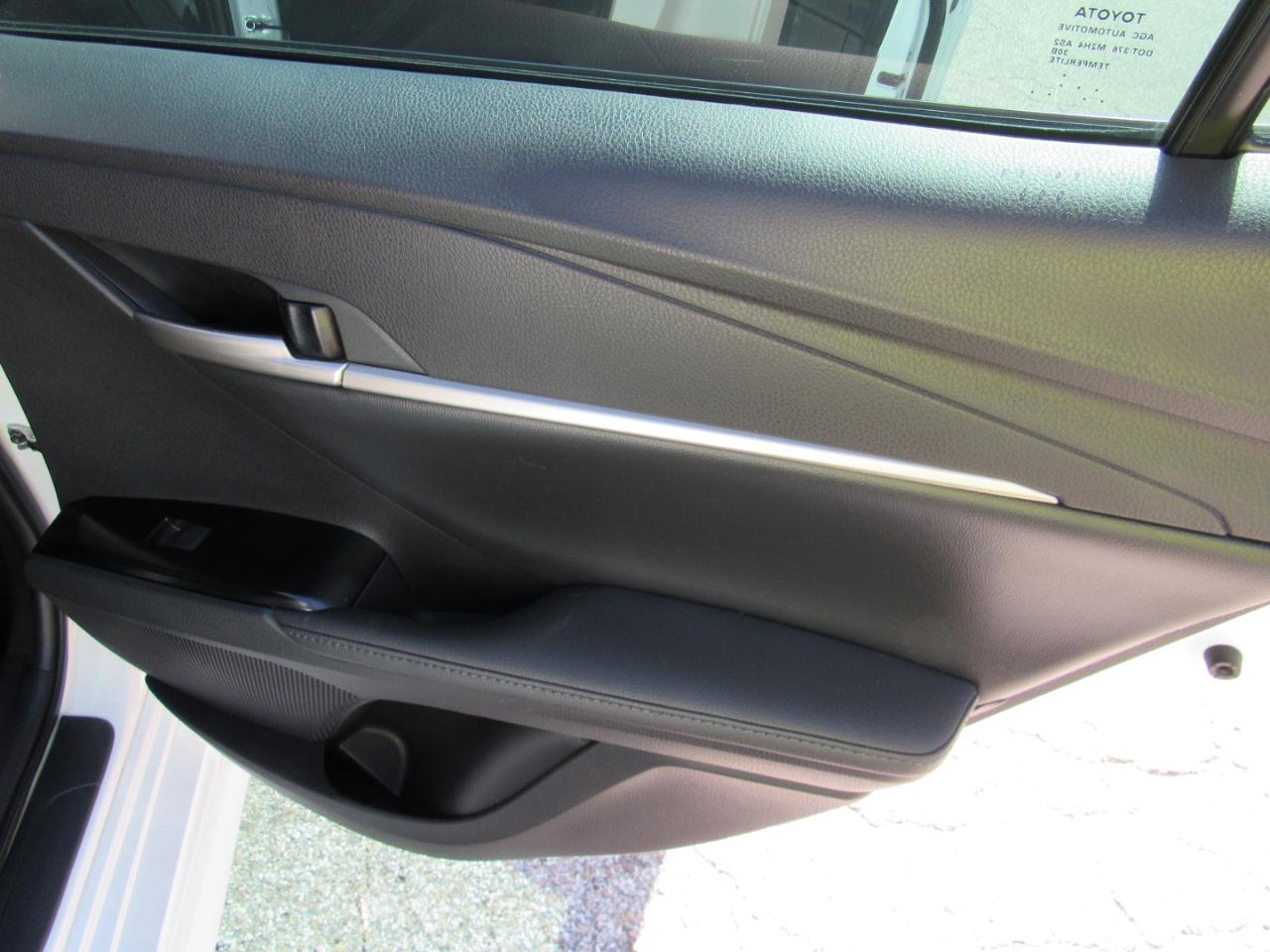 Toyota Camry LE (Natl) 2025