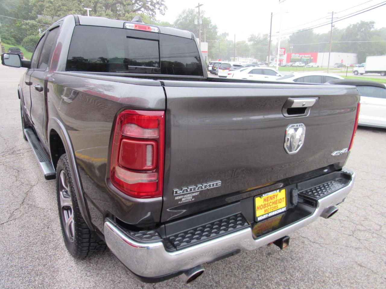 RAM 1500 Laramie Crew Cab 4WD 2021