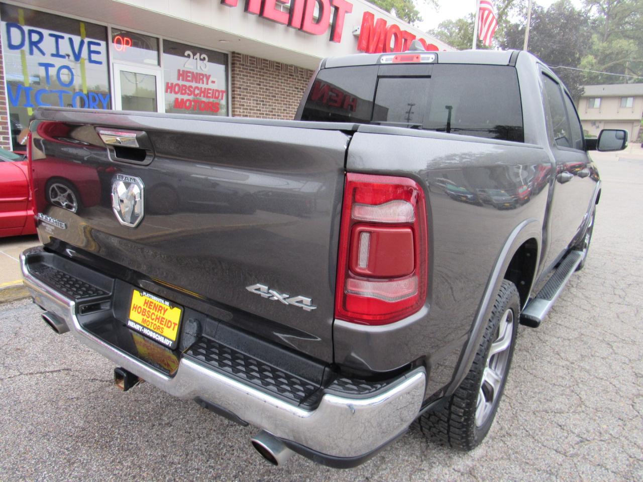 RAM 1500 Laramie Crew Cab 4WD 2021