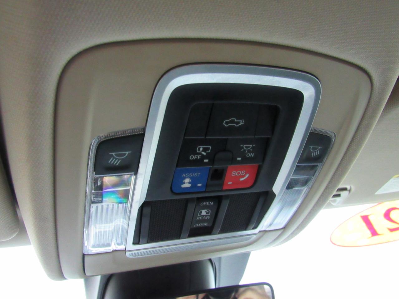 RAM 1500 Laramie Crew Cab 4WD 2021