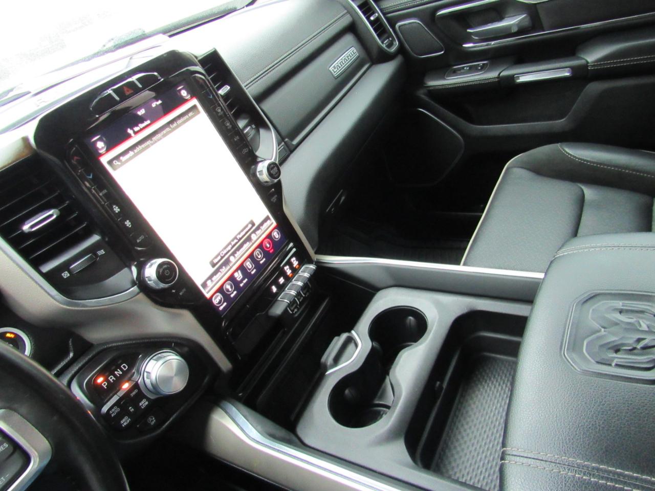RAM 1500 Laramie Crew Cab 4WD 2021