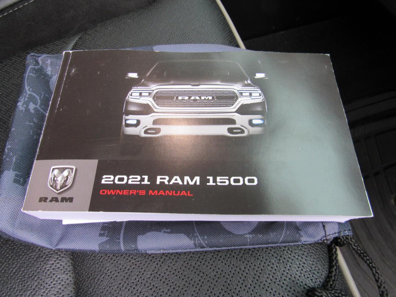 RAM 1500 Laramie Crew Cab 4WD 2021