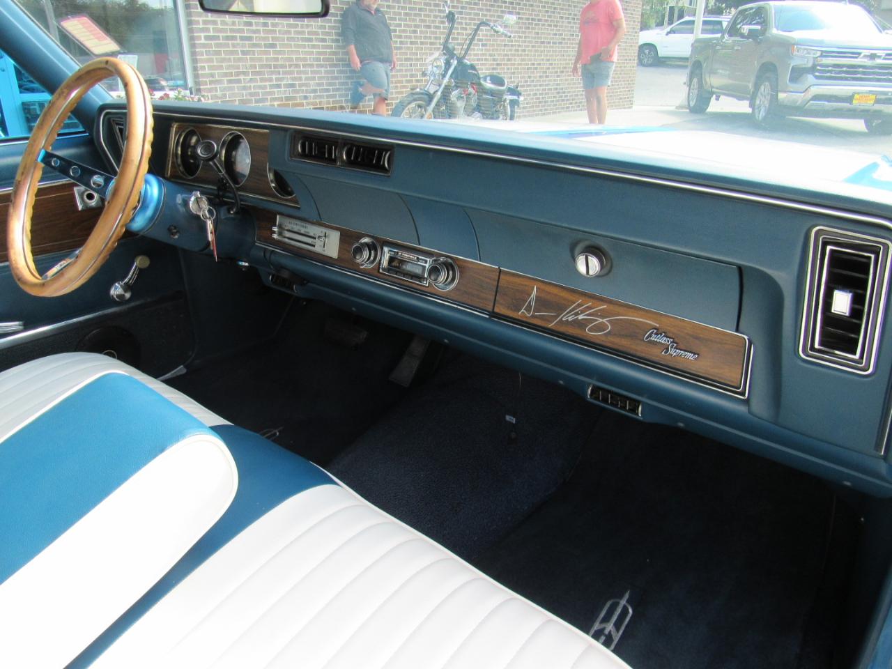 Oldsmobile Cutlass  1972
