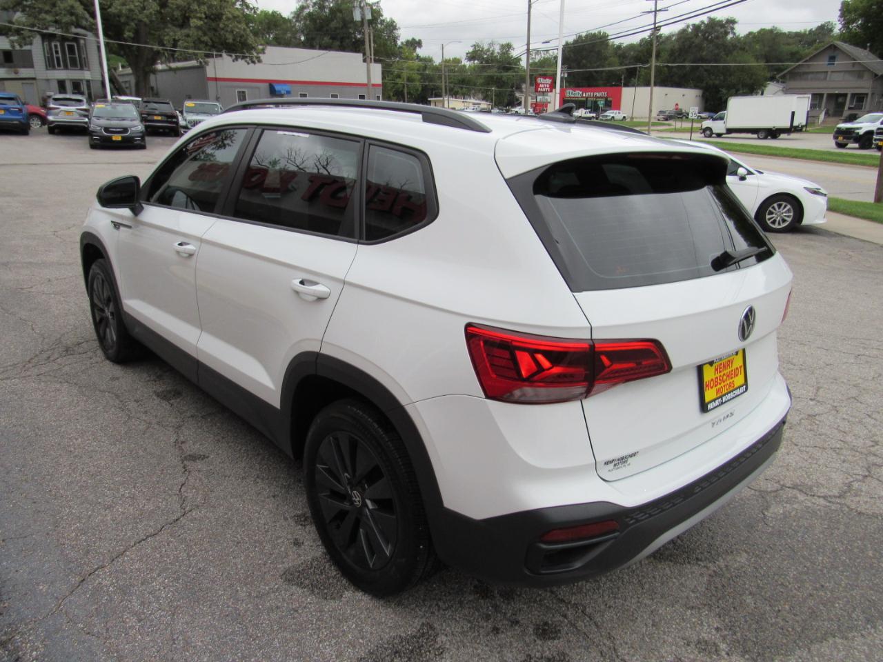 Volkswagen Taos S FWD 2024