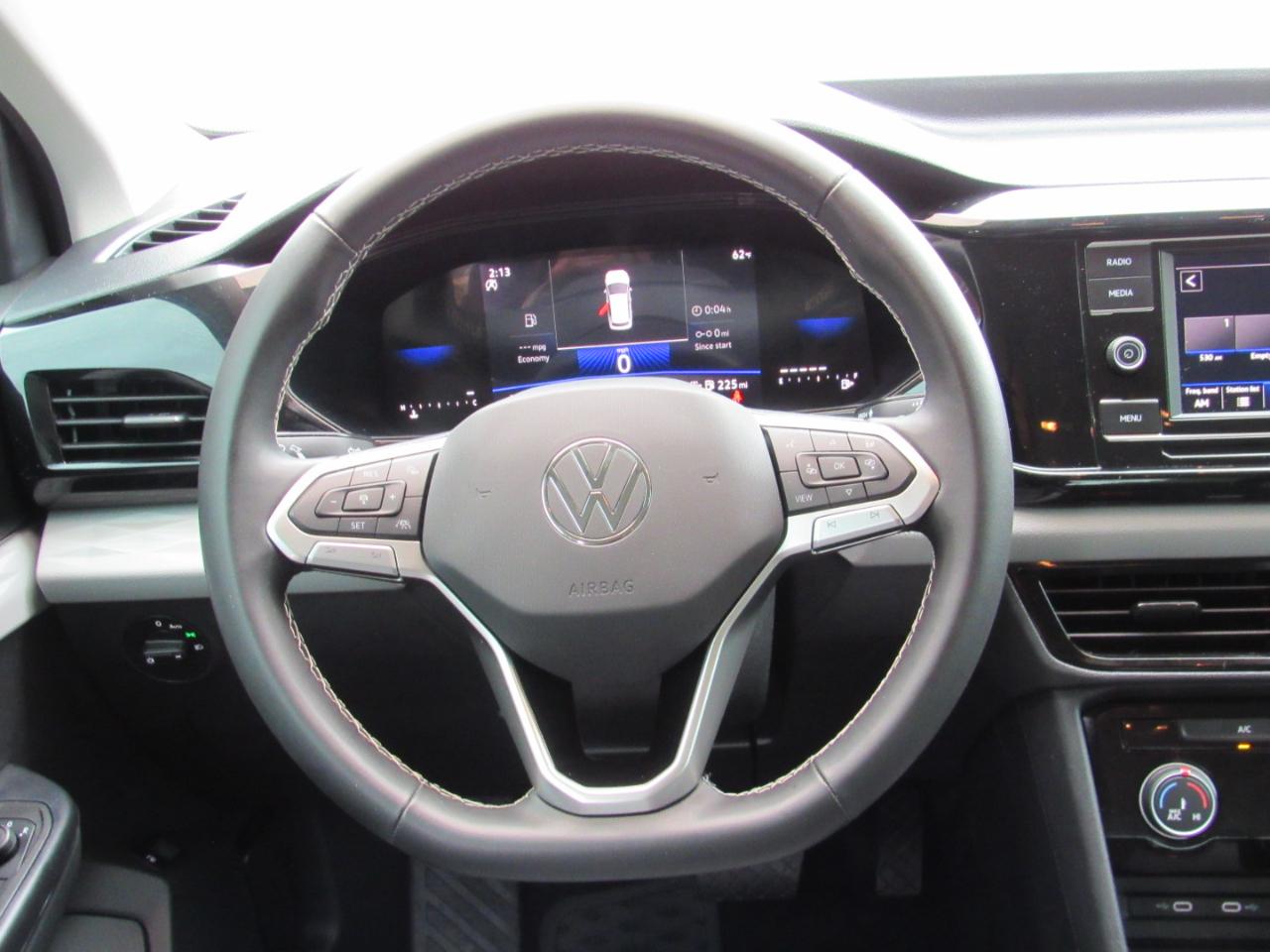 Volkswagen Taos S FWD 2024