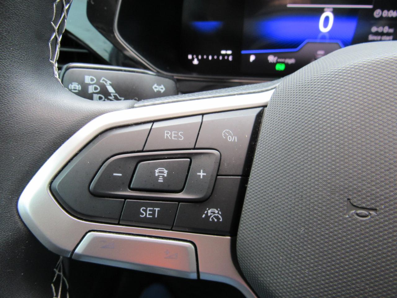 Volkswagen Taos S FWD 2024
