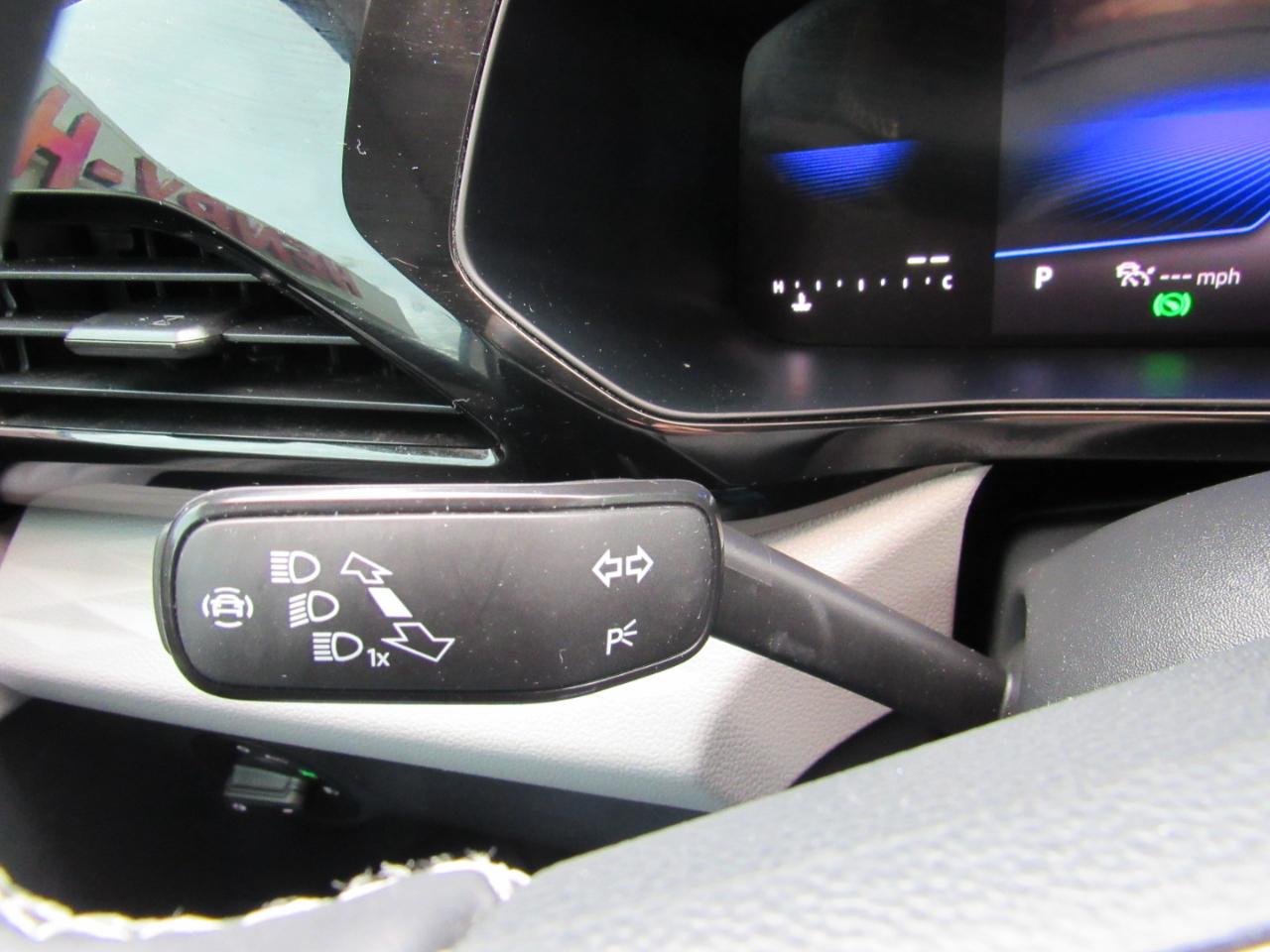 Volkswagen Taos S FWD 2024