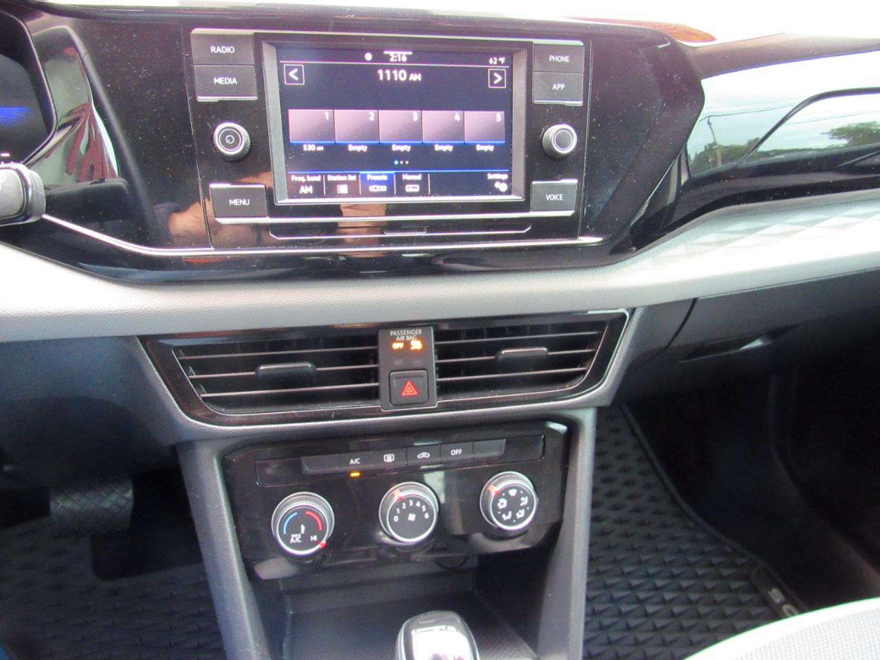 Volkswagen Taos S FWD 2024