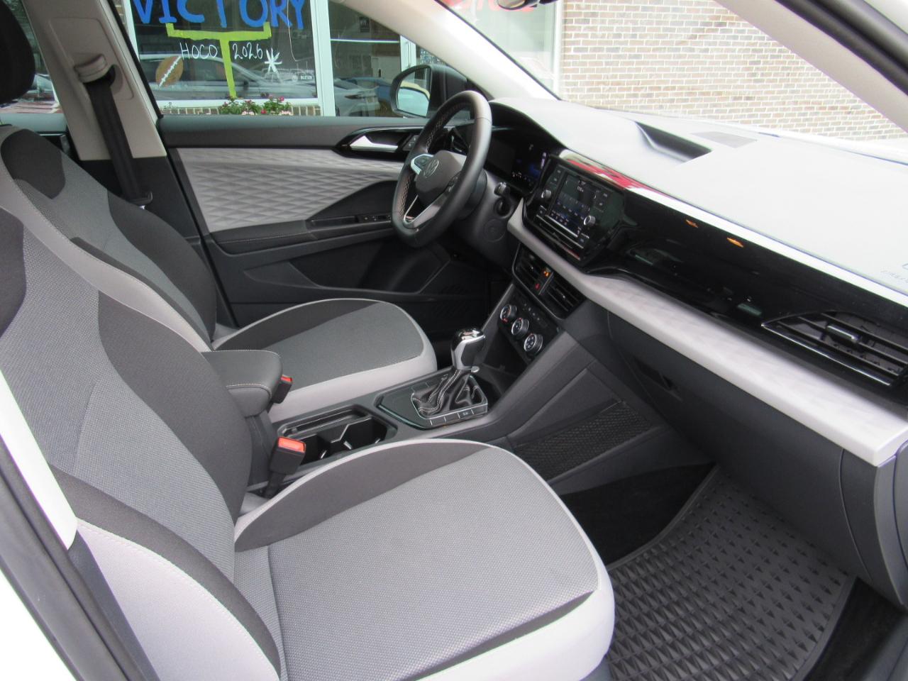 Volkswagen Taos S FWD 2024