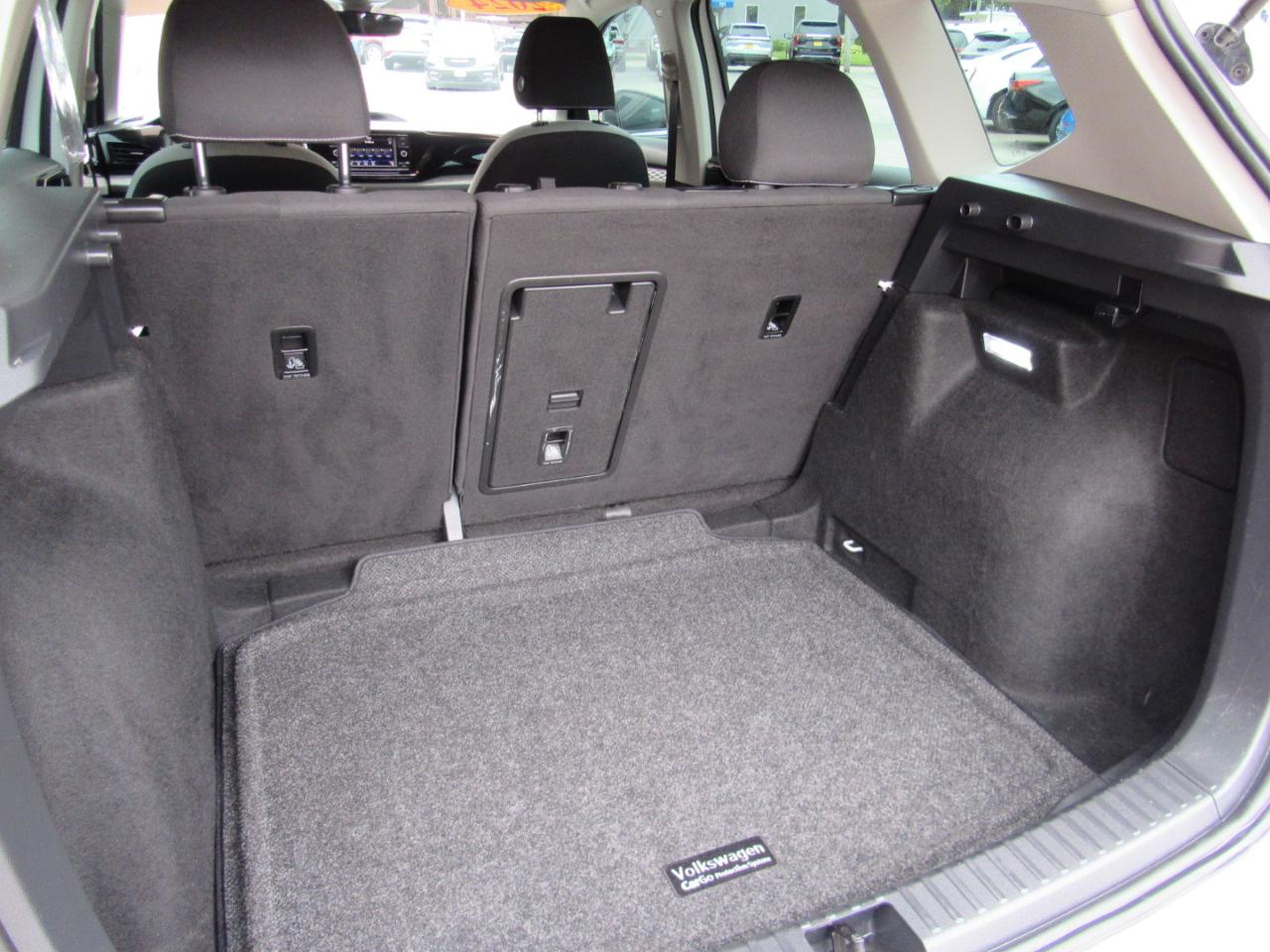 Volkswagen Taos S FWD 2024