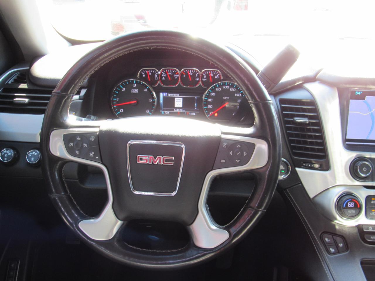 GMC Yukon XL SLT 4WD 2018