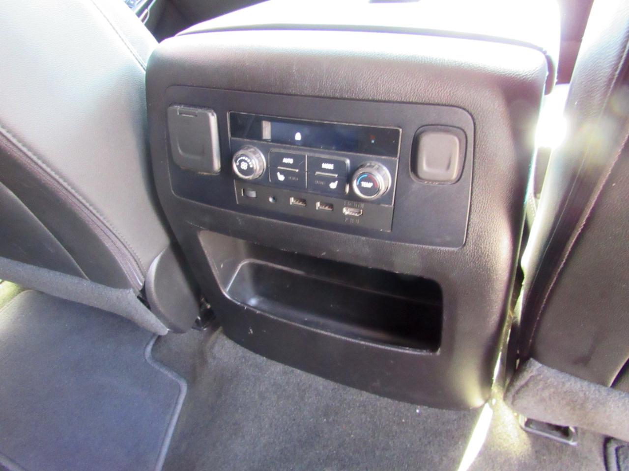 GMC Yukon XL SLT 4WD 2018