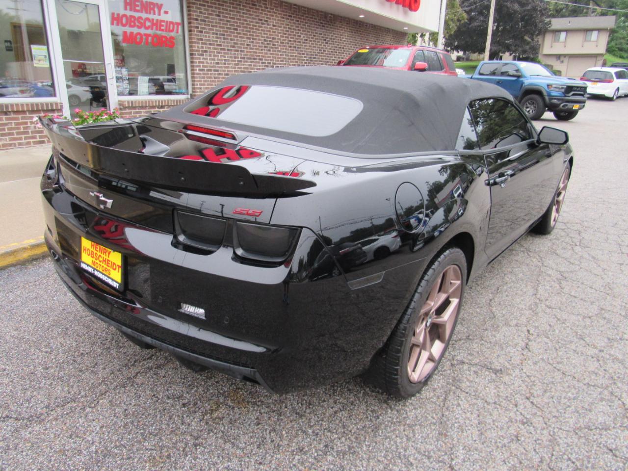 Chevrolet Camaro 2SS Convertible 2011