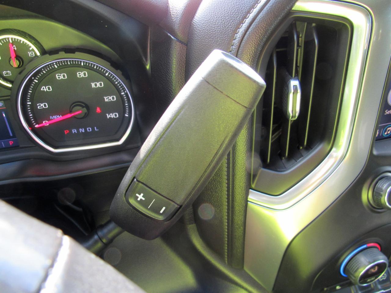Chevrolet Silverado 1500 LT Double Cab 4WD 2019
