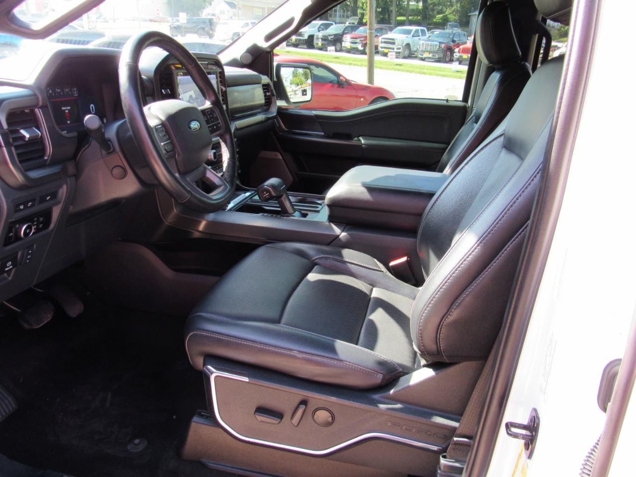Ford F-150 Lariat SuperCrew 4WD 2024