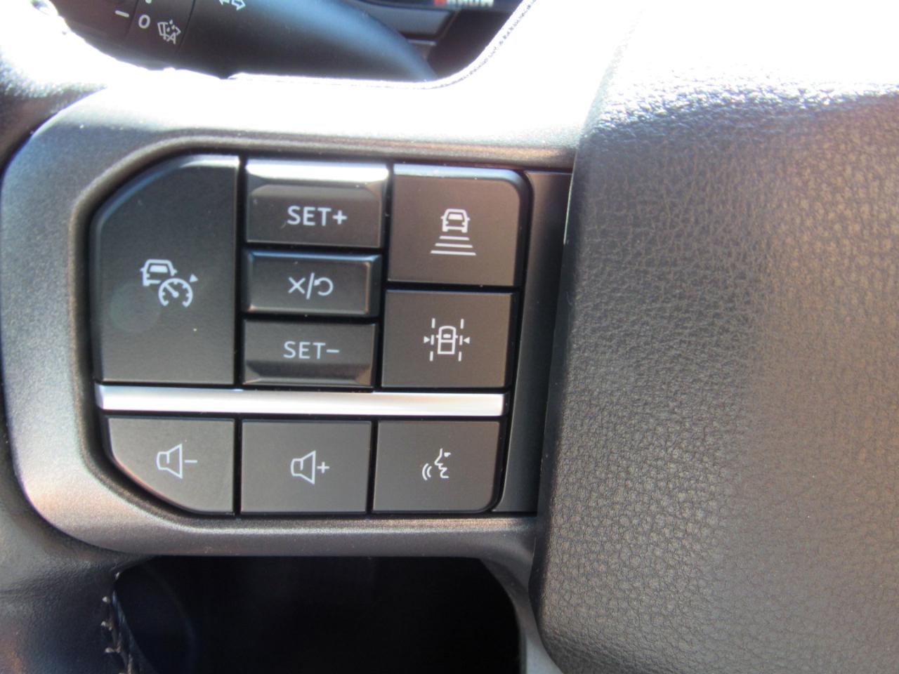 Ford F-150 Lariat SuperCrew 4WD 2024