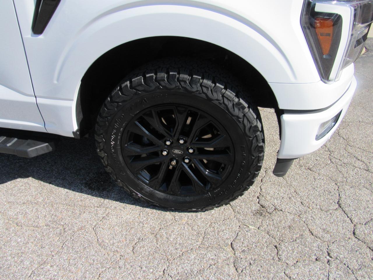 Ford F-150 Lariat SuperCrew 4WD 2024